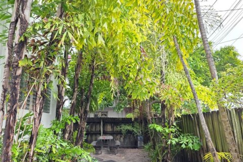 Copropriété à louer à Miami Beach, Floride: 3 chambres, 453.92 m2 № 2002181 - photo 5