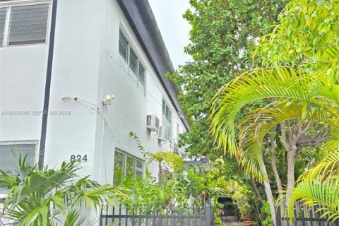 Condo à Miami Beach, Floride, 3 chambres  № 2002181