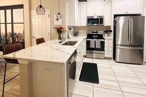 Townhouse in Clearwater, Florida 2 bedrooms, 145.95 sq.m. № 2385707 - photo 7
