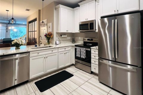Townhouse in Clearwater, Florida 2 bedrooms, 145.95 sq.m. № 2385707 - photo 4