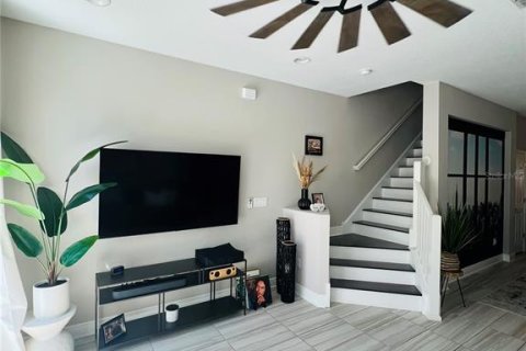 Townhouse in Clearwater, Florida 2 bedrooms, 145.95 sq.m. № 2385707 - photo 15