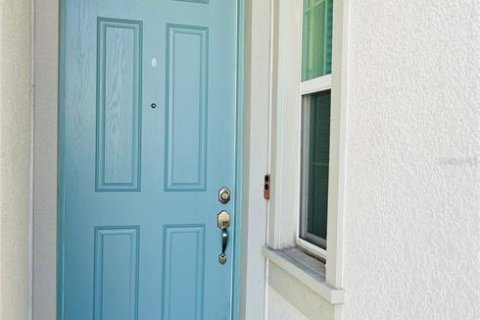 Townhouse in Clearwater, Florida 2 bedrooms, 145.95 sq.m. № 2385707 - photo 3