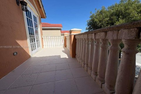 Купить виллу или дом в Майами, Флорида 5 спален, 279.54м2, № 2006615 - фото 19