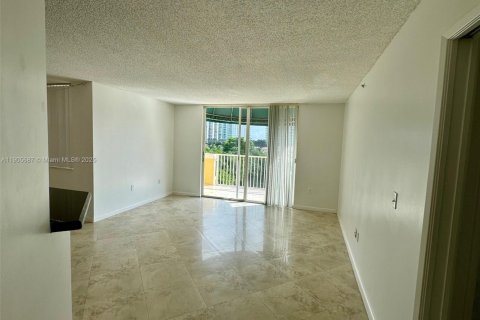 Снять в аренду кондоминиум в Авентура, Флорида 1 спальня, 69.68м2, № 1956381 - фото 8