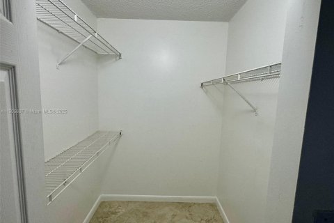 Снять в аренду кондоминиум в Авентура, Флорида 1 спальня, 69.68м2, № 1956381 - фото 12