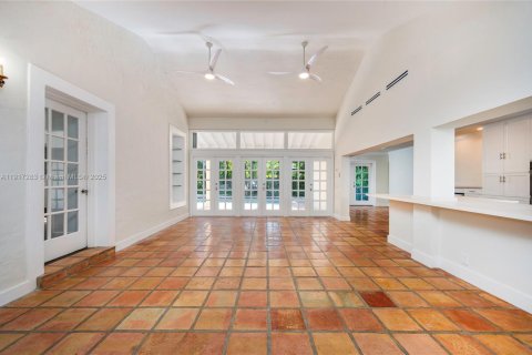 Villa ou maison à louer à Miami, Floride: 3 chambres, 278.8 m2 № 1972569 - photo 9