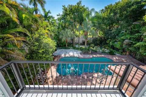 Villa ou maison à louer à Miami, Floride: 3 chambres, 278.8 m2 № 1972569 - photo 28