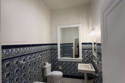 Villa ou maison à louer à Miami, Floride: 3 chambres, 278.8 m2 № 1972569 - photo 22