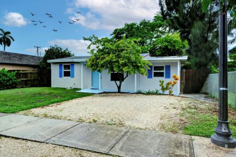 Villa ou maison à louer à Fort Lauderdale, Floride: 3 chambres, 89.19 m2 № 2389563 - photo 30