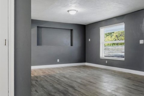 Villa ou maison à louer à Fort Lauderdale, Floride: 3 chambres, 89.19 m2 № 2389563 - photo 7