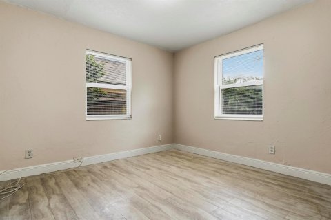 Villa ou maison à louer à Fort Lauderdale, Floride: 3 chambres, 89.19 m2 № 2389563 - photo 19