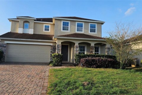 House in Sorrento, Florida 4 bedrooms, 260.87 sq.m. № 1614679 - photo 1