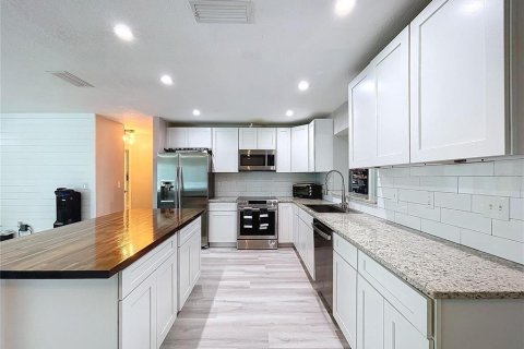 Villa ou maison à vendre à Palmetto, Floride: 4 chambres, 171.22 m2 № 1524322 - photo 9