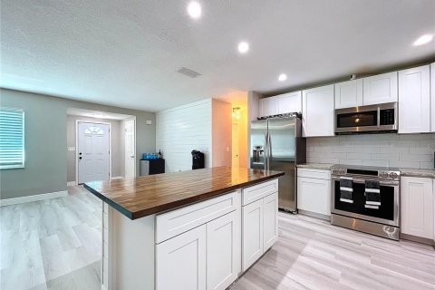Villa ou maison à vendre à Palmetto, Floride: 4 chambres, 171.22 m2 № 1524322 - photo 8