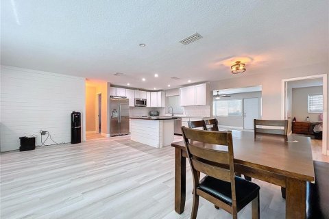 Villa ou maison à vendre à Palmetto, Floride: 4 chambres, 171.22 m2 № 1524322 - photo 10