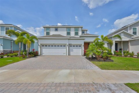 House in Apollo Beach, Florida 5 bedrooms, 246.75 sq.m. № 1620168 - photo 1