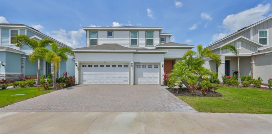 House in Apollo Beach, Florida 5 bedrooms, 246.75 sq.m. № 1620168