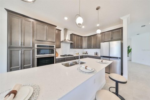 House in Apollo Beach, Florida 5 bedrooms, 246.75 sq.m. № 1620168 - photo 10