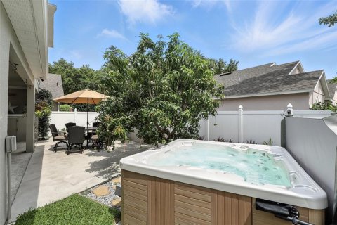 House in Casselberry, Florida 5 bedrooms, 228.63 sq.m. № 1799903 - photo 22