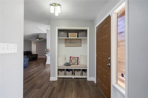 House in Orlando, Florida 4 bedrooms, 172.15 sq.m. № 1584678 - photo 10