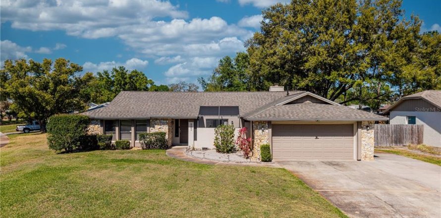 House in Orlando, Florida 4 bedrooms, 172.15 sq.m. № 1584678