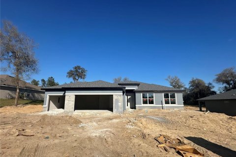 House in Ocala, Florida 4 bedrooms, 174.01 sq.m. № 1591282 - photo 1