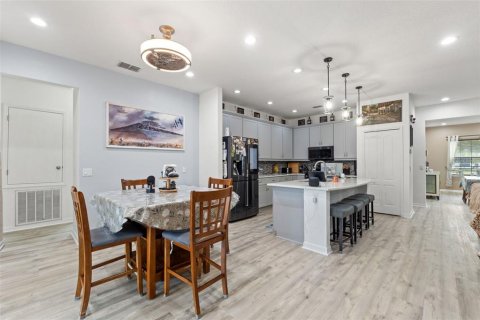 Casa en venta en Weeki Wachee, Florida, 4 dormitorios, 225.29 m2 № 1900385 - foto 14