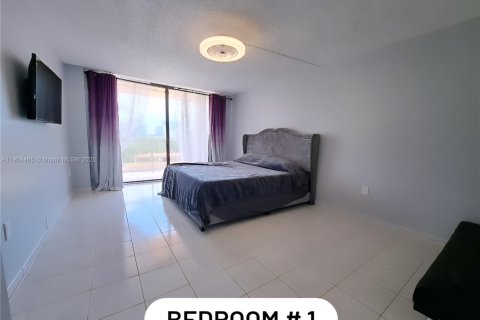 Copropriété à vendre à Sunny Isles Beach, Floride: 2 chambres, 140 m2 № 1963987 - photo 7