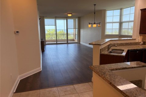 Copropriété à louer à Palmetto, Floride: 3 chambres, 162.21 m2 № 2383956 - photo 8