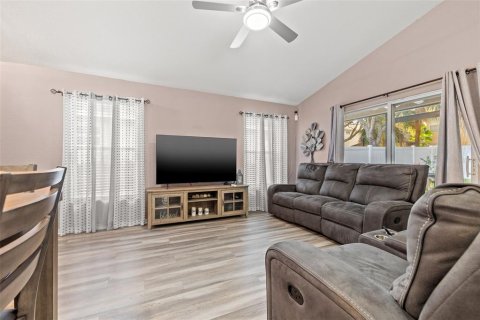 Villa ou maison à vendre à Riverview, Floride: 3 chambres, 106.56 m2 № 1885668 - photo 8