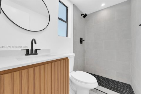 House in Miami, Florida 1 bedroom, 83.61 sq.m. № 2003189 - photo 6
