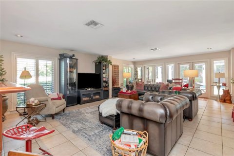 Casa en venta en Largo, Florida, 4 dormitorios, 316.24 m2 № 1904110 - foto 6