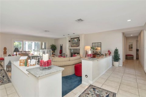 Casa en venta en Largo, Florida, 4 dormitorios, 316.24 m2 № 1904110 - foto 19