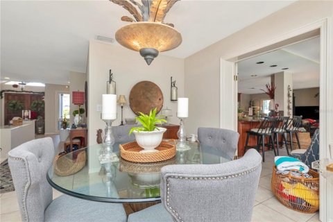 Casa en venta en Largo, Florida, 4 dormitorios, 316.24 m2 № 1904110 - foto 25