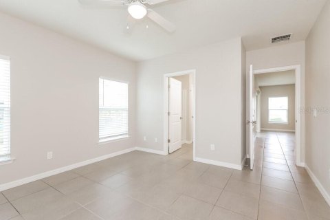 Villa ou maison à louer à Kissimmee, Floride: 4 chambres, 158.58 m2 № 2407003 - photo 9