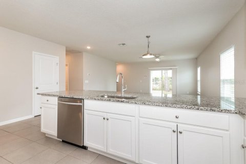 Villa ou maison à louer à Kissimmee, Floride: 4 chambres, 158.58 m2 № 2407003 - photo 7