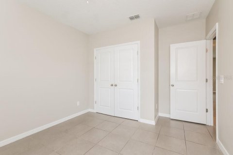 Villa ou maison à louer à Kissimmee, Floride: 4 chambres, 158.58 m2 № 2407003 - photo 12