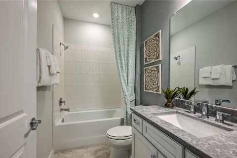 House in Zephyrhills, Florida 4 bedrooms, 303.98 sq.m. № 2358728 - photo 15