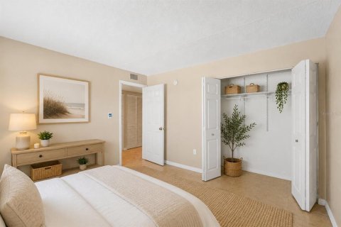 Купить кондоминиум в Ормонд-Бич, Флорида 5 комнат, 112.69м2, № 2126343 - фото 12