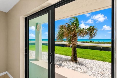 Купить кондоминиум в Ормонд-Бич, Флорида 5 комнат, 112.69м2, № 2126343 - фото 30