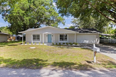 Casa en Land O' Lakes, Florida 4 dormitorios, 171.87 m2 № 2236623