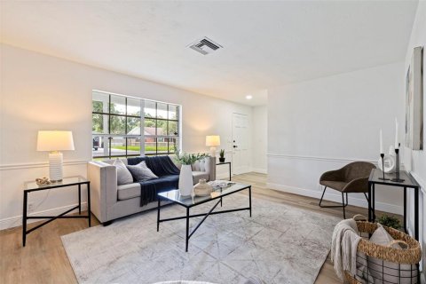 Villa ou maison à vendre à Land O' Lakes, Floride: 4 chambres, 171.87 m2 № 2236623 - photo 7