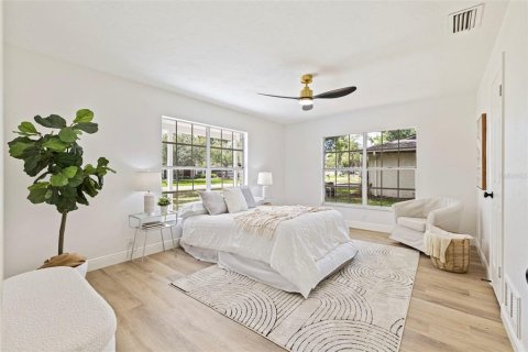 Villa ou maison à vendre à Land O' Lakes, Floride: 4 chambres, 171.87 m2 № 2236623 - photo 19