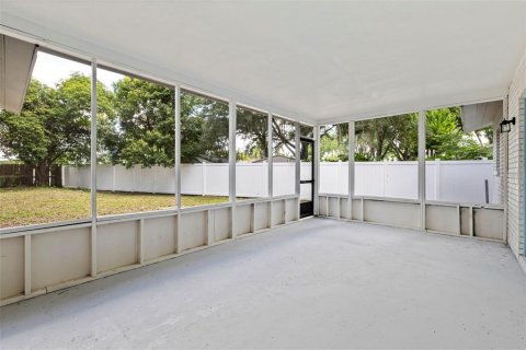 Villa ou maison à vendre à Land O' Lakes, Floride: 4 chambres, 171.87 m2 № 2236623 - photo 29