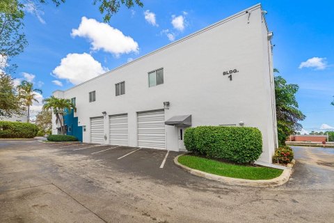 Propiedad comercial en venta en Hollywood, Florida № 1820216 - foto 5