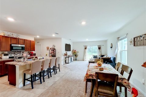 House in Davenport, Florida 5 bedrooms, 234.3 sq.m. № 2345217 - photo 8