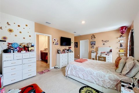 House in Davenport, Florida 5 bedrooms, 234.3 sq.m. № 2345217 - photo 27