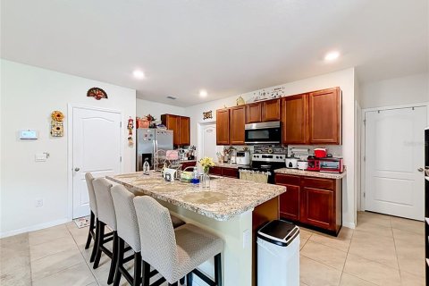 House in Davenport, Florida 5 bedrooms, 234.3 sq.m. № 2345217 - photo 17