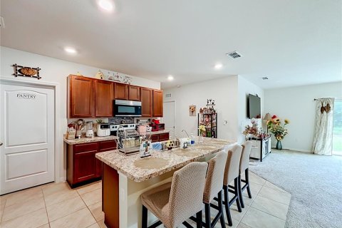House in Davenport, Florida 5 bedrooms, 234.3 sq.m. № 2345217 - photo 9