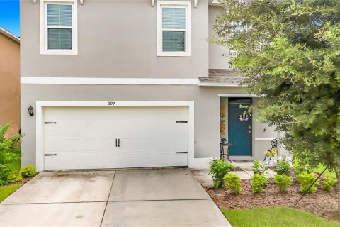 House in Davenport, Florida 5 bedrooms, 234.3 sq.m. № 2345217 - photo 4